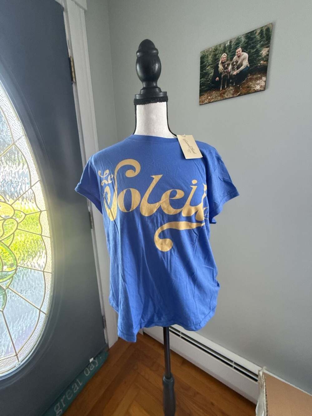 Universal Thread Blue Short Sleeve Tee with Gold Script - Picture 1 of 4